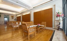 Grand Plaza Hotel
